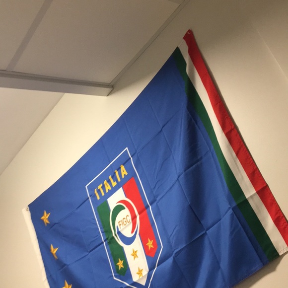 Meet your Posher, Nick - Picture 1 of 1